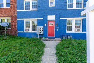 855 19th St NE in Washington, DC - Building Photo