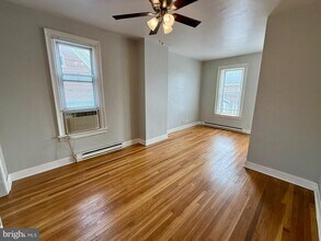 112 E Baltimore St in Greencastle, PA - Foto de edificio - Building Photo
