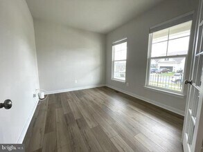 2328 Hawkshill Dr in Jeffersonton, VA - Building Photo - Building Photo