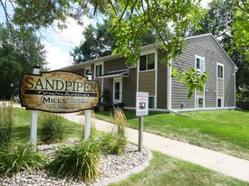 Sandpiper Townhomes in Brookings, SD - Building Photo