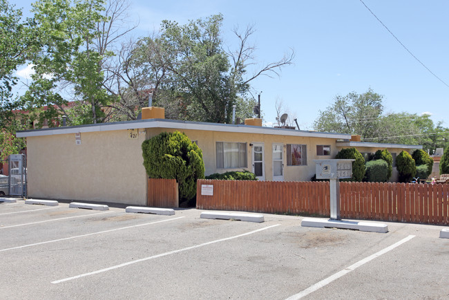 417-421 Chama St SE in Albuquerque, NM - Building Photo - Building Photo