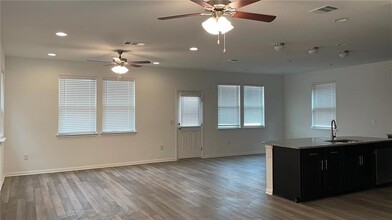 157 Munk Ln in Leander, TX - Building Photo - Building Photo
