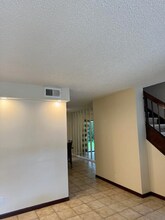 247 Wimbledon Lakes Dr in Plantation, FL - Building Photo - Building Photo