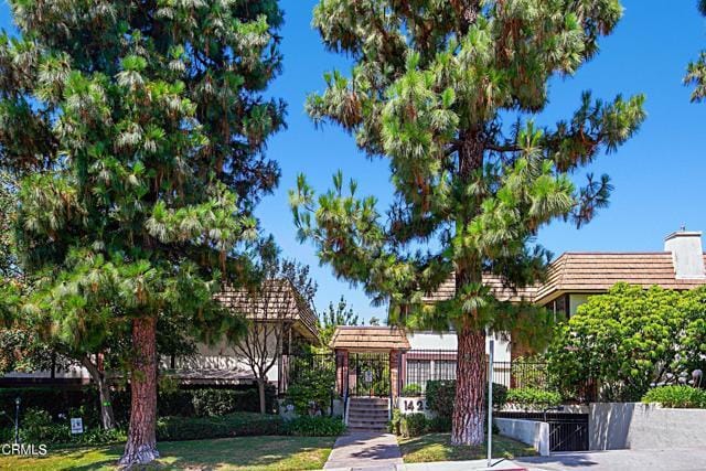 property at 1429 Valley View Rd