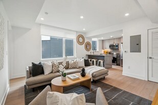 2000 Dreer St, Unit 1 Bedroom in Philadelphia, PA - Building Photo