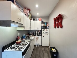 5451 N Kenmore Ave, Unit J09P in Chicago, IL - Foto de edificio - Building Photo