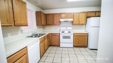 5411 Marshall St in Lubbock, TX - Building Photo - Building Photo