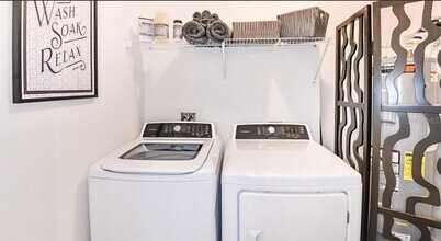 4802 SW 34th Pl in Gainesville, FL - Building Photo - Building Photo