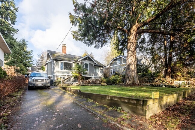 property at 3375 W 34th Ave