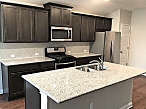 8109 Cottage Rose Dr in Austin, TX - Building Photo - Building Photo