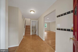 8211 Orville St in Alexandria, VA - Building Photo - Building Photo