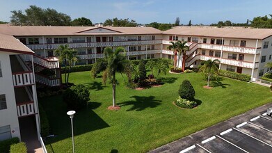 328 Brighton E in Boca Raton, FL - Building Photo - Building Photo