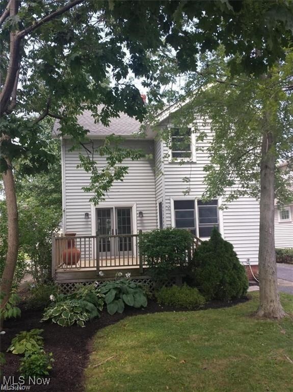 property at 19529 Shoreland Ave