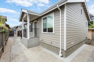 1832 9th St in Alameda, CA - Building Photo