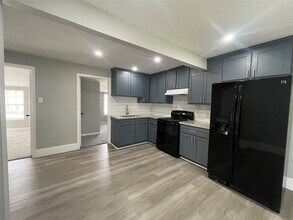 2508 S Texas Ave in Pearland, TX - Building Photo - Building Photo