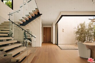 4718 Lemona Ave in Los Angeles, CA - Building Photo - Building Photo