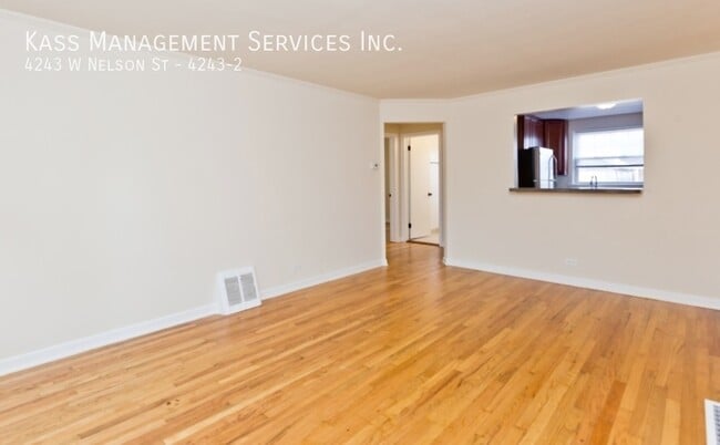 4258 W Nelson St, Unit 2 in Chicago, IL - Building Photo - Building Photo