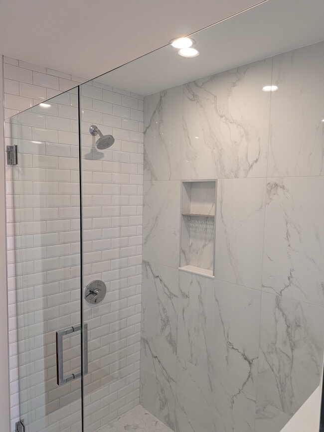 91 Wallingford Rd, Unit 3 in Boston, MA - Building Photo - Building Photo