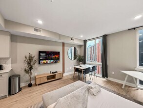 626 N Delaware Ave in Philadelphia, PA - Building Photo - Building Photo