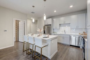 Ascend Reunion Crossing in Kissimmee, FL - Building Photo