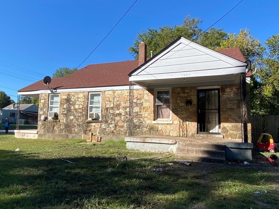 1403 Salem St in Memphis, TN - Building Photo