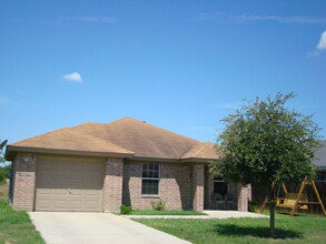 1645 Turkey Trot St in Mercedes, TX - Building Photo - Building Photo