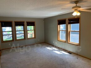 2827 N Aldrich Ave in Minneapolis, MN - Building Photo - Building Photo