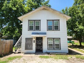 315 S Stonewall Ave in Ada, OK - Building Photo