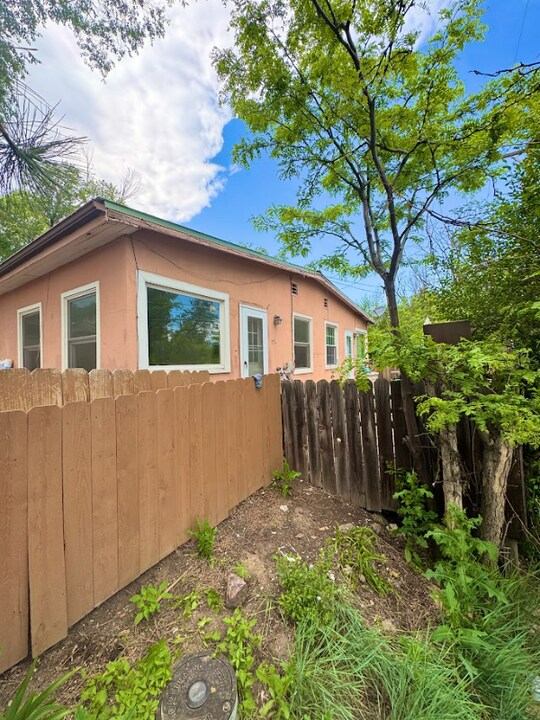 716 W Madison St in Colorado Springs, CO - Building Photo
