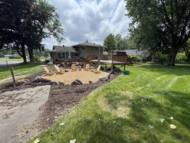8370 Hillside Trail S in Cottage Grove, MN - Building Photo - Building Photo