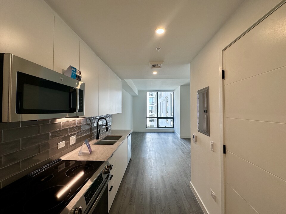 114 NE 22nd St, Unit A2 in Miami, FL - Building Photo