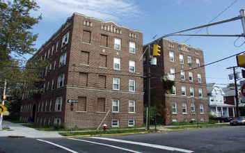 878-882 Kennedy Blvd in Bayonne, NJ - Building Photo - Building Photo