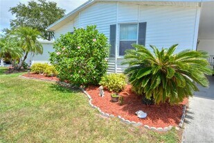 3107 Columbrina Cir in Port St. Lucie, FL - Building Photo