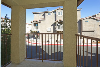 Palmilla Townhomes in North Las Vegas, NV - Foto de edificio - Building Photo