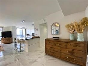3582 Mystic Pointe Dr in Aventura, FL - Building Photo - Building Photo