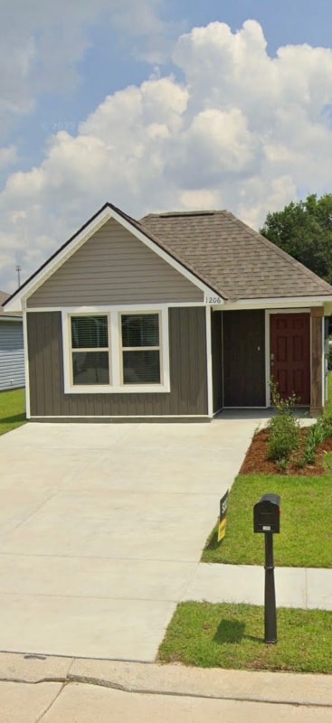 property at 1206 E St Charles St