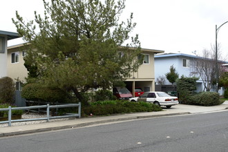 1718 S Grant St in San Mateo, CA - Building Photo - Building Photo