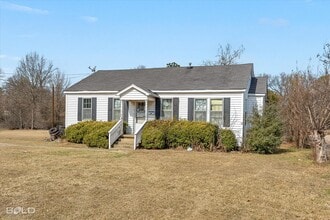 3814 Lakeshore Dr in Shreveport, LA - Building Photo - Building Photo