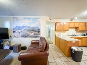 567 N University Ave in Provo, UT - Building Photo - Building Photo