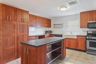 4110 Auburn St in Lake Charles, LA - Building Photo - Building Photo