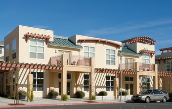 The Arbors in Rohnert Park, CA - Building Photo - Building Photo
