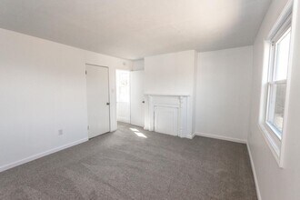 453 Edith St in Pittsburgh, PA - Foto de edificio - Building Photo