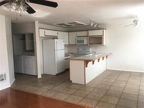 12616 Lakeshore Dr in Lakeside, CA - Building Photo - Building Photo