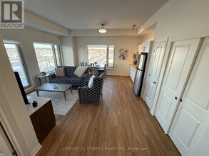 164 Maravista Dr in Ottawa, ON - Building Photo - Building Photo