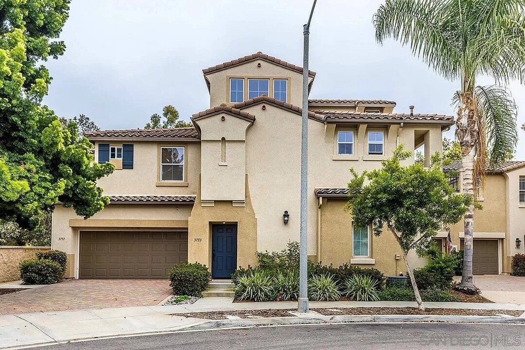 3753 Jetty Point in Carlsbad, CA - Building Photo