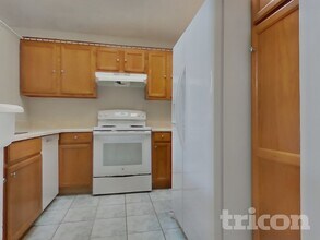 1253 Ashworth Dr in Apopka, FL - Building Photo - Building Photo