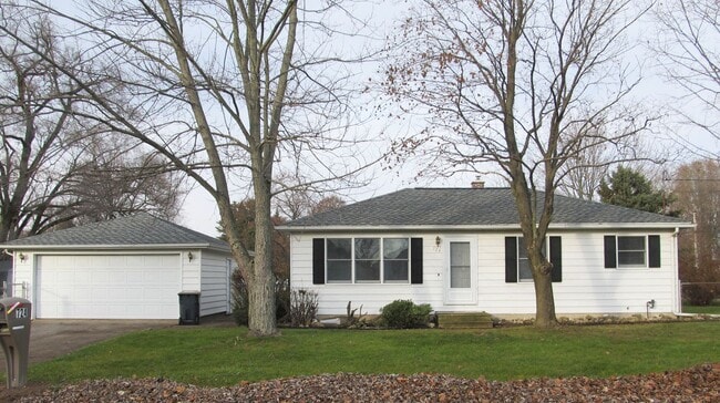 property at 724 Arrow Ave