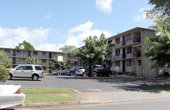 Manana Gardens in Pearl City, HI - Foto de edificio - Building Photo