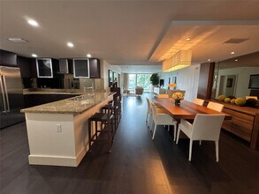 9400 W Bay Harbor Dr in Bay Harbor Islands, FL - Building Photo - Building Photo