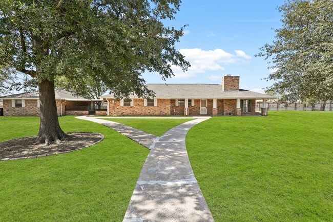 property at 10645 Oak Brook Dr